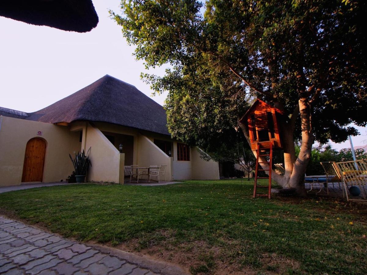 Uitkyk Guest Farm Hotel Usakos Buitenkant foto